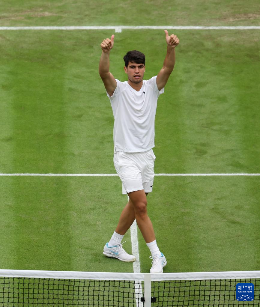 日本网球队爆冷世界网球队,阿尔卡拉斯高光表现 日本网球队爆冷世界网球队,阿尔卡拉斯高光表现