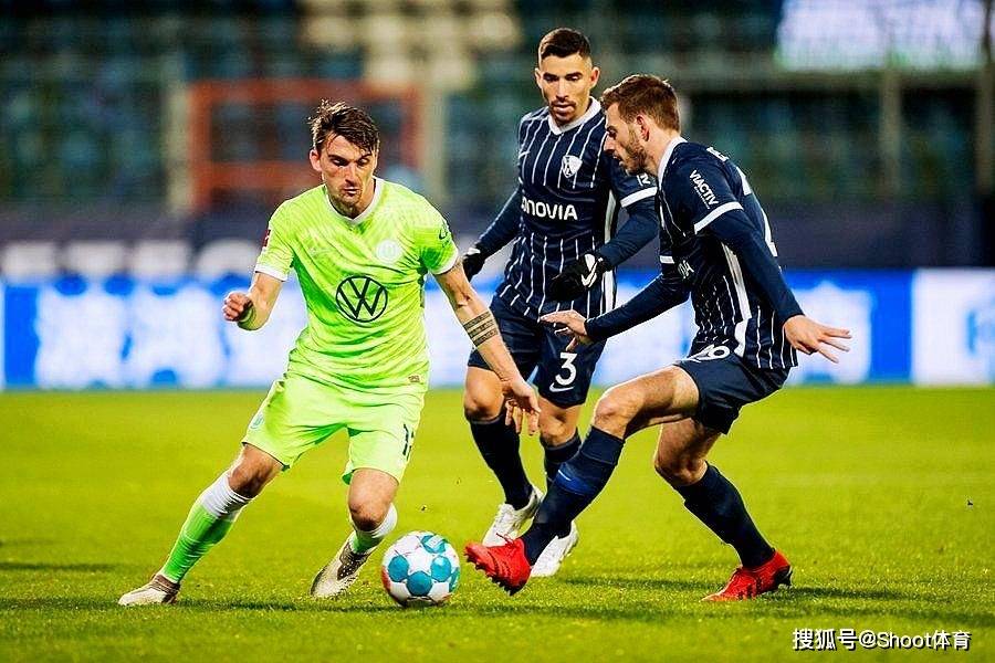 柏林赫塔防线岌岌可危,遭遇连续失球 柏林赫塔防线岌岌可危,遭遇连续失球