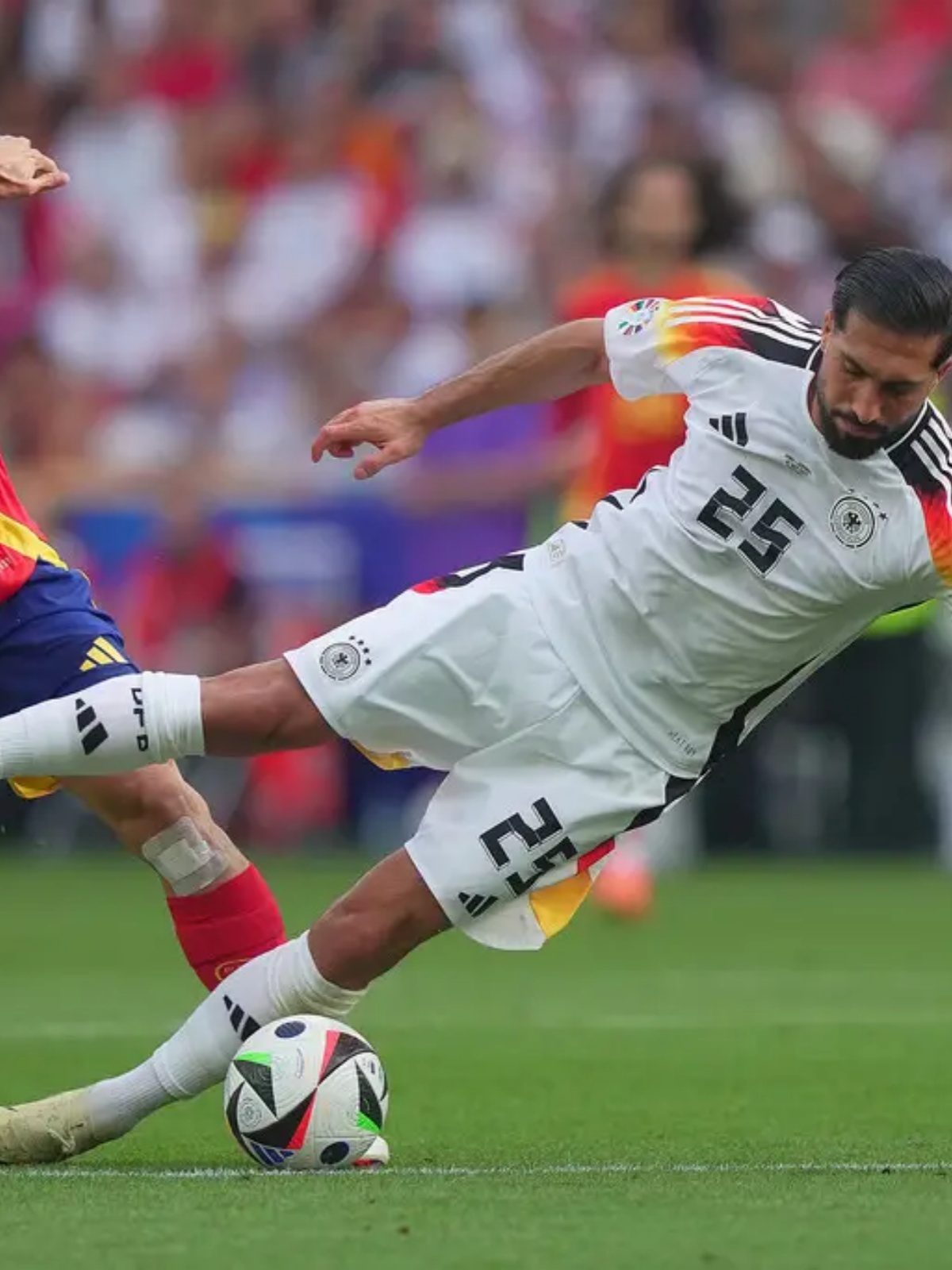西班牙鏖战德国，苏亚雷斯统治全场