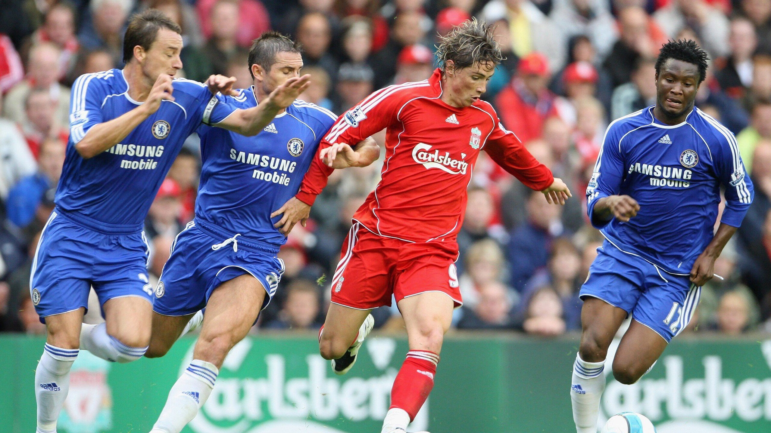 跨界统治力,当库里在F1街道赛接管,鹈鹕用单节风暴拉开雷霆